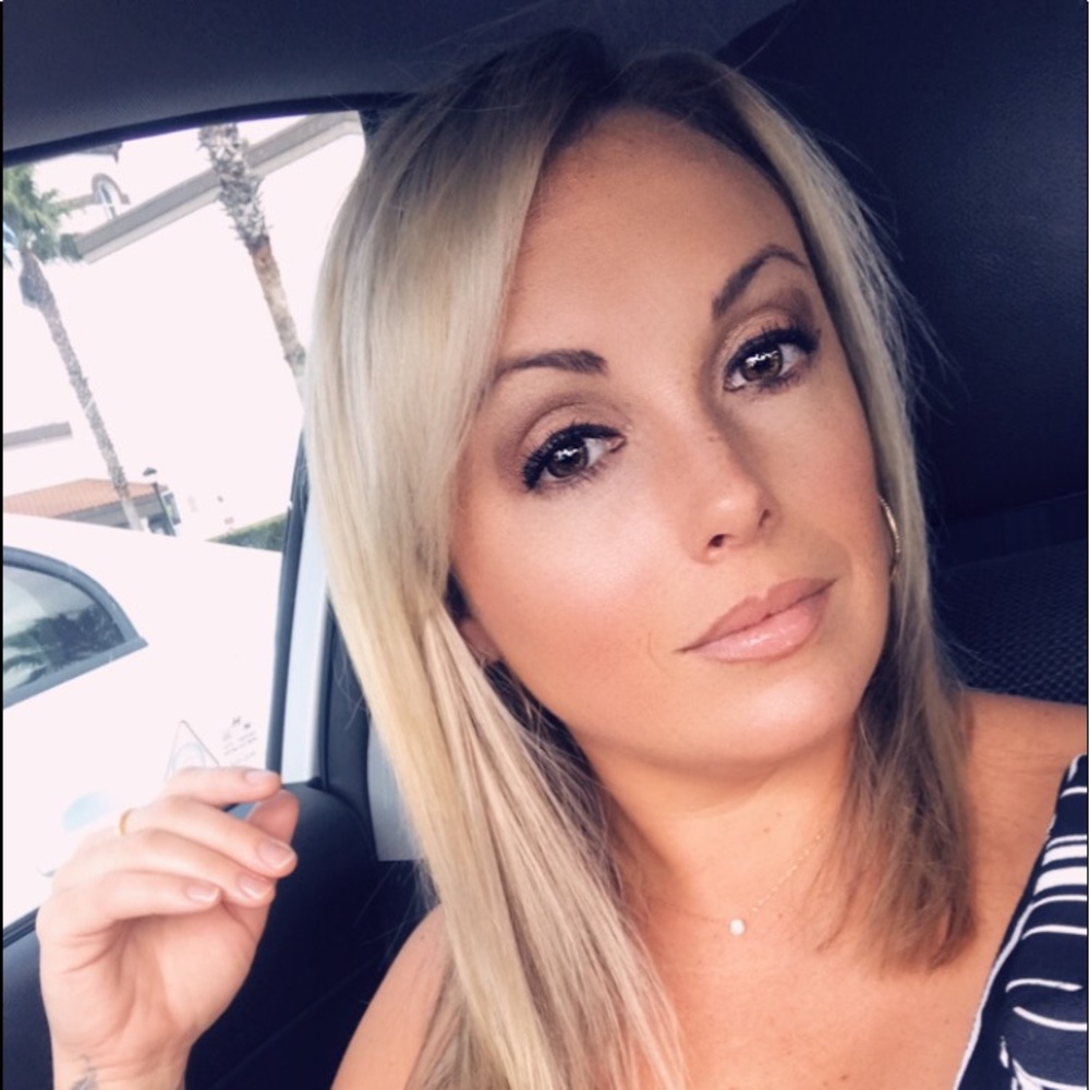 Meet your Posher, Ashley